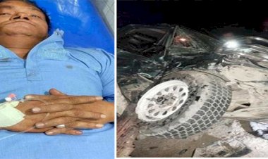 নওগাঁর মহাদেবপুর উপজেলার চেয়ারম্যানের গাড়িতে ট্রাকের  ধাক্কা, পিতা ও পুত্রসহ  ৫ জন আহত