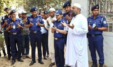 নড়াইল পুলিশ লাইনস্ জামে মসজিদের দোতলার কাজের শুভ উদ্বোধন করেন পুলিশ সুপার মেহেদী হাসান