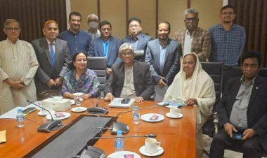 ঢাকায় অর্থ উপদেষ্টা ড.সালেহ উদ্দিনের সাথে শীর্ষ এনজিও প্রধানগনের সৌজন্য সাক্ষাৎ
