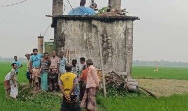 নওগাঁর মান্দায় পিড়াকৈর গ্রামে গভীর নলকূপ অকেজো কারণে হুমকিতে ২৫০ বিঘা জমির ইরি-বোরো আবাদ