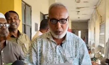 পটুয়াখালীর কলাপাড়ায় অধ্যক্ষের কক্ষে তালা ঝুলিয়ে দিলো শিক্ষকরা।