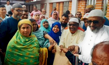 চিরিরবন্দরে ভার্চুয়ালে বিনামূল্যে ভিজিএফ চাল বিতরণ উদ্বোধনে- হুইপ জনাব  আখতারুজ্জামান মিয়া