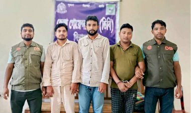 দিনাজপুরে অনলাইন ক্যাসিনো ও পর্নোগ্রাফি চক্রের ৩ মূলহোতা গ্রেফতার!