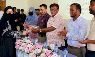 নতুন শিক্ষার্থীদের পদচারণায় প্রাণ ফিরে পেল পাবিপ্রবি