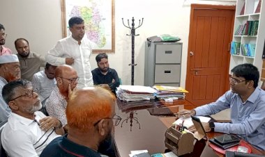 সিরাজগঞ্জে অযৌক্তিক জরিমানা ও হয়রানি বন্ধে রেস্তোরাঁ মালিক সমিতির নেতৃবৃন্দের সঙ্গে জেলা প্রশাসনের মতবিনিময় সভা