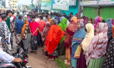 নওগাঁ দয়ালের মোড়ে বিআরটিসি বাসের চাকায় পিষ্ট হয়ে স্কুল শিক্ষকের মৃত্যু