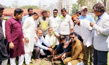 রাজশাহীকে সবুজ নগরী হিসেবে গড়ে তোলার লক্ষে বৃক্ষরোপণ করা হচ্ছে : আরডিএ চেয়ারম্যান