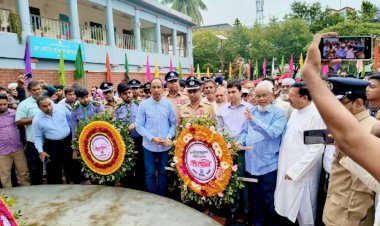 জুলাই গণঅভ্যুত্থান দিবসে পাবনায় শহীদদের প্রতি জেলা পুলিশের শ্রদ্ধাঞ্জলি