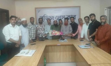 বুড়িচং প্রেসক্লাবের নবনির্বাচিত কমিটিকে শিক্ষাশক্তি ঐক্য পরিষদের ফুলেল শুভেচ্ছা