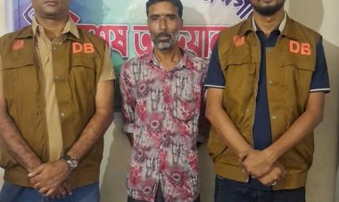 ঠাকুরগাঁওয়ে ৩৫ পিস ইয়াবাসহ গোয়েন্দা পুলিশ ডিবির অভিযানে গ্রেপ্তার ১