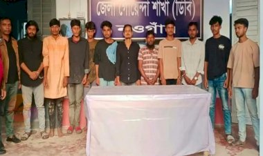 নওগাঁ আঞ্চলিক মহাসড়কে আওয়ামী লীগের ঝটিকা মিছিলের প্রস্তুতিকালে ১১ নেতাকর্মী