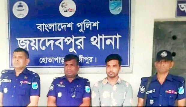 গায়ে পেট্রোল ডেলে নাতনী ও নানিকে হত্যাচেষ্ঠা  আটক ১!