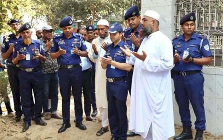 নড়াইল পুলিশ লাইনস্ জামে মসজিদের দোতলার কাজের শুভ উদ্বোধন করেন পুলিশ সুপার মেহেদী হাসান