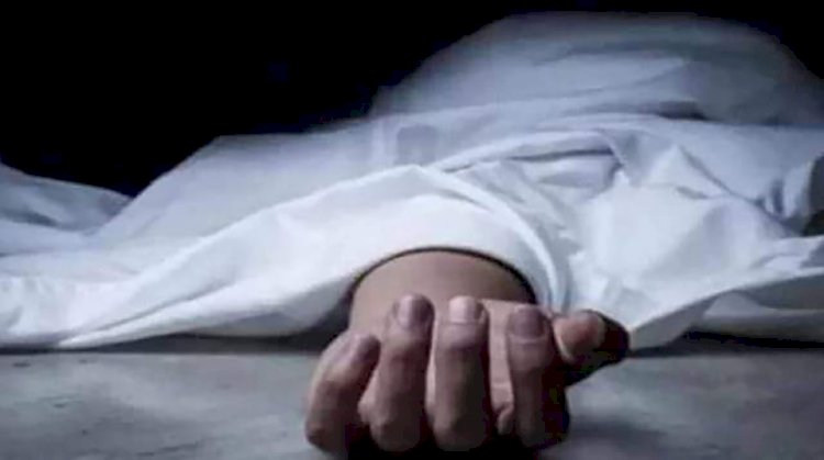 নড়াইলের লোহাগড়ায় স্ত্রীর সাথে অভিমান করে বিষপানে  স্বামীর আত্মহত্যা