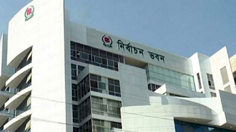 নওগাঁর মহাদেবপুরে  মহিলা ভাইস চেয়ারম্যান পদে ৬ জন  ও চেয়ারম্যান ৮ এবং  ভাইস চেয়ারম্যান পদে ৭ জনের মনোনয়ন দাখিল করেন