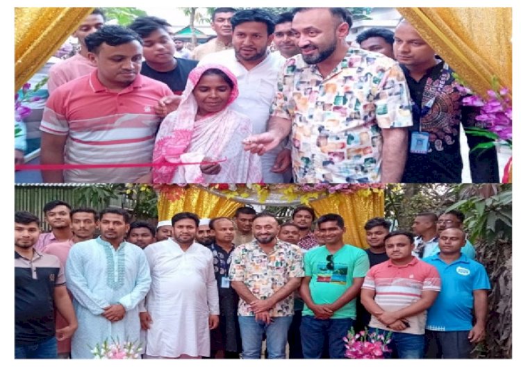 মনোহরদীতে সেচ্ছাসেবী পরিষদের অর্থায়নে অসহায় পরিবারের হাতে নির্মাণাধীন ঘরের চাবি হস্তান্তর