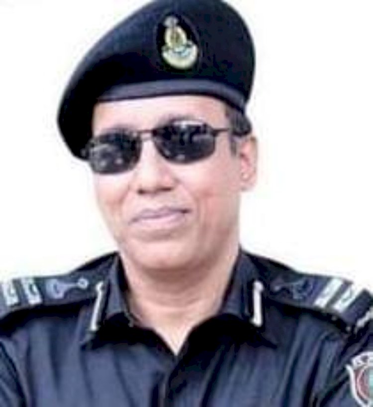 চাটমোহরের কৃতিসন্তান ডিআইজি মো: মোজাম্মেল হক কে সরাসরি অবসর প্রদান