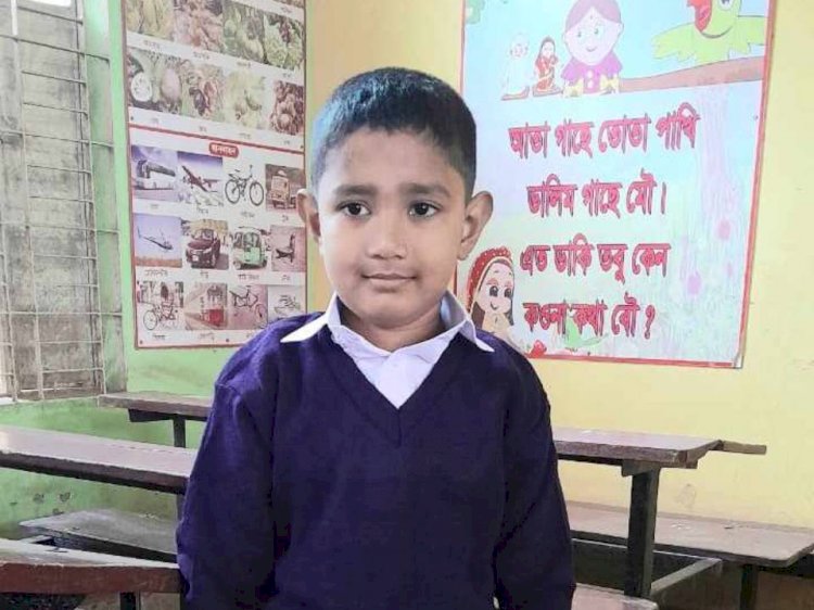 সাংবাদিক আকাশ ভাগ্নে হোসাইন আজিজ হিমেলের জন্য দোওয়া চেয়েছেন