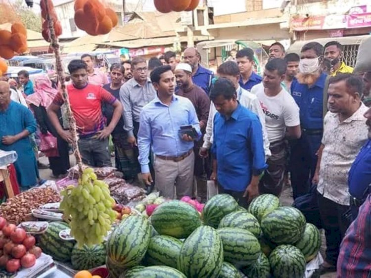 মনোহরদীতে বাজার মনিটরিং অভিযানে ব্যবসায়ীকে জরিমানা