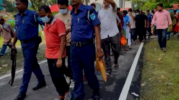সাফারি পার্কে অনুপ্রবেশ ও রিসোর্টে অসামাজিক কার্যকলাপ,একযোগে অভিযানে আটক ৪০