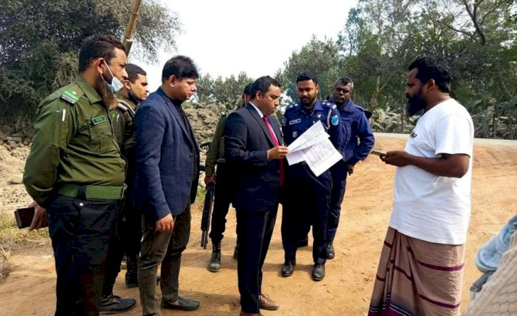 নরসিংদীর শিবপুরে ফসলি জমির মাটি সরবরাহ করায় ইটভাটাকে জরিমানা