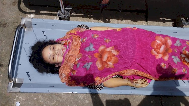 চট্টগ্রাম অক্সিজেন পাঠান পাড়া ছাদ হতে পরে রিয়া বড়ুয়া রহস্য জনক মৃত্যু