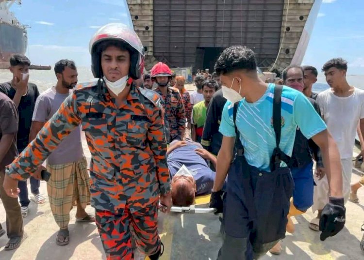 সীতাকুণ্ডে জাহাজভাঙা কারখানায় বিষাক্ত গ্যাসে নিহত ৮