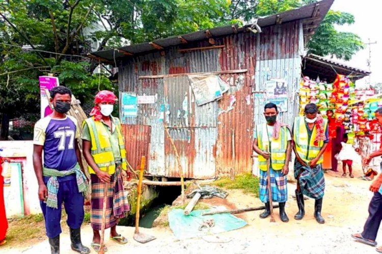 নওগাঁর ধামইরহাটে উপজেলা স্বাস্থ্য কমপ্লেক্সের গেটের সামনের ড্রেন থেকে এক নবজাতক শিশুর মৃতদেহ উদ্ধার