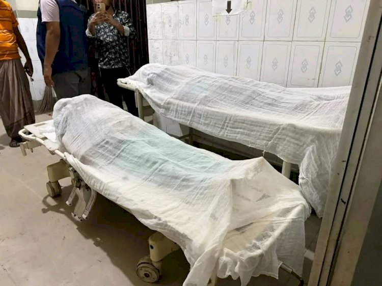 জমির সীমানা নিয়ে রক্তের হোলি: মুরাদনগরে পৈশাচিক হামলায় ফুফু-ভাতিজাকে কুপিয়ে হত্যা, থমথমে আতঙ্ক