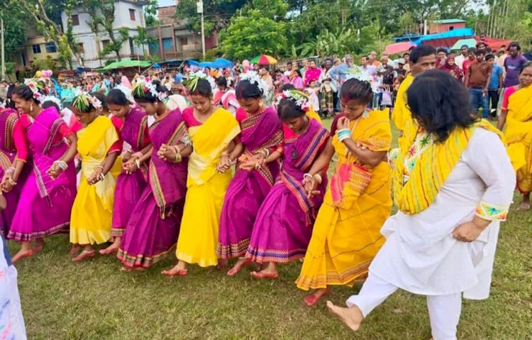 নওগাঁর পত্নীতলা নৃগোষ্ঠী আদিবাসীদের কারাম উৎসব:ও মিলনমেলা অনুষ্ঠিত