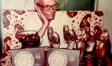 বীর মুক্তিযোদ্ধা শব্দ সৈনিক ও চিত্র পরিচালক নারায়ণ ঘোষ মিতার শুভ জন্মদিন
