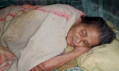 বদলগাছীতে সম্পত্তির জন্য বৃদ্ধা মাকে ফেলে গেল ৮ সন্তান