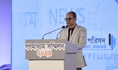 “কোনো সরকারই স্বাধীন সাংবাদিকতা বা স্বাধীন মিডিয়া চায় না,” – রেজওয়ানুল হক
