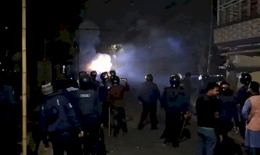 মাদারীপুরে কিশোরদের দুই পক্ষের সংঘর্ষ, প্রায় ৫০টি ককটেল বিস্ফোরণে শহরে আতঙ্ক