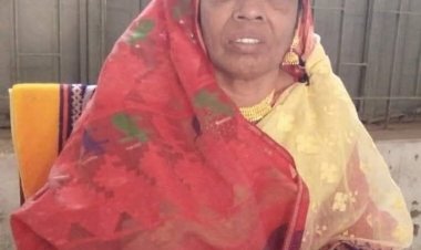 রাজবাড়ীতে রিকসার চাকায় গলায় ওড়না পেঁচিয়ে সাংবাদিকের মায়ের মৃত্য