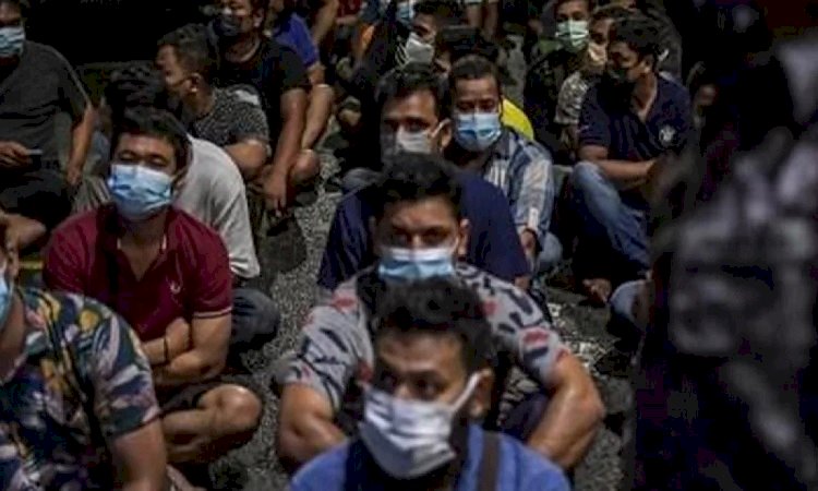 মালয়েশিয়া ইমিগ্রেশনের টানা তিন ঘণ্টার অভিযানে বাংলাদেশিসহ ৯৫ জন অবৈধ অভিবাসী আটক হয়েছেন