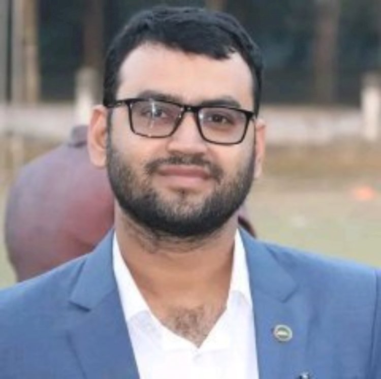 নওগাঁর মহাদেবপুর সাবেক এমপি সেলিম উদ্দিন তরফদারের  ভাগিনা সদর ইউপি চেয়ারম্যান শাকিল গ্রেপ্তার