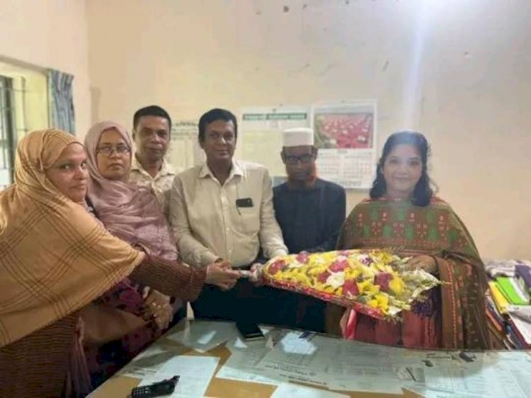 নরসিংদীর মনোহরদীতে উপজেলা নির্বাহী অফিসারের কলেজ পরিদর্শন