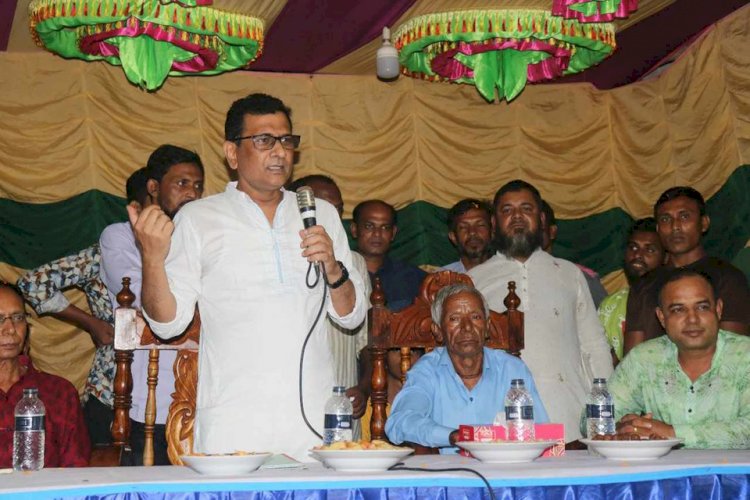 গোবিন্দগঞ্জে পুজামন্ডপ পরিদর্শন বিএনপির নেতা বিশিষ্ট সমাজসেবক জনাব সানোয়ার হোসেন দিপু