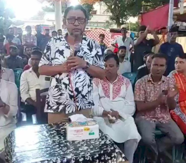 নরসিংদীর মনোহরদীতে পূজামণ্ডপ পরিদর্শনে সাবেক সংসদ সদস্য