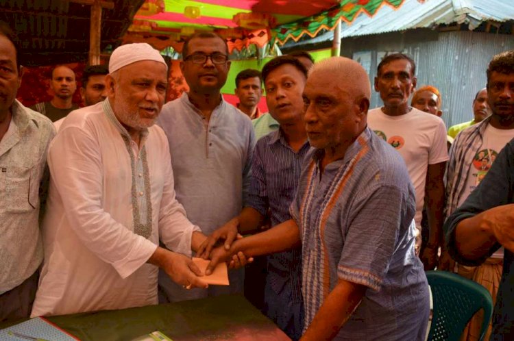 এড. ওবায়দুল হক সরকার বাবলুর গোবিন্দগঞ্জ বিভিন্ন পুজামন্ডপ পরিদর্শন ও আর্থিক সহায়তা প্রদান
