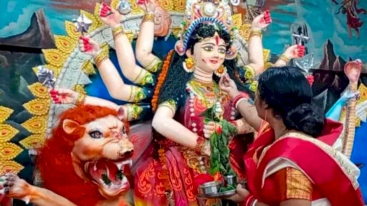 নওগাঁ চিত্তরঞ্জন চক্রবর্তী দুর্গা প্রতিমা বিসর্জনের সময় যমুনা  নদীতে পড়ে নিখোঁজ