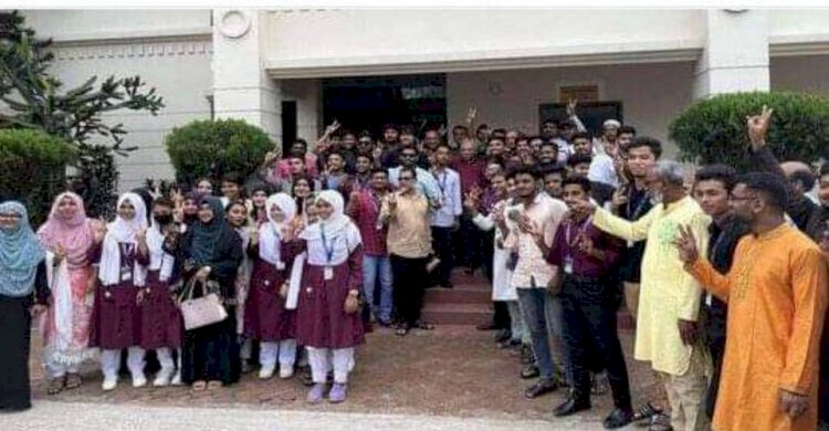 সাফল্যের ধারাবাহিকতায় আবদুল কাদির মোল্লা সিটি কলেজ
