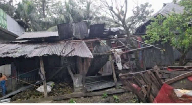 মির্জাগঞ্জে টর্নেডোতে কয়েকটি বসত ঘর বিধ্বস্ত আহত শিশু সহ তিন।