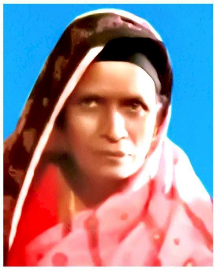বৃদ্ধা পেয়ারা বেগমের খোঁজ চায় পরিবার
