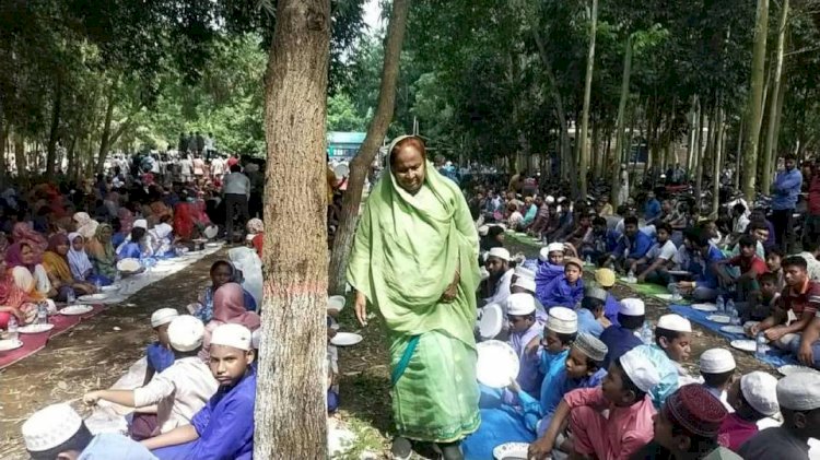বগুড়ায় আফসানা হায়দার মমের এসএসসি পরীক্ষায় কৃতিত্ব অর্জনে শুকরানা ও দোয়া অনুষ্ঠিত