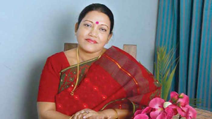 শারীরিক অবস্থার উন্নতি, ফরিদা পারভীনকে আইসিইউ থেকে কেবিনে নেওয়া হয়েছে