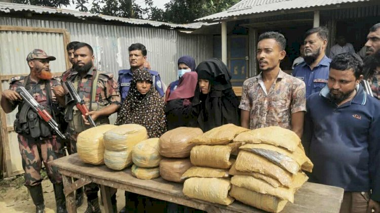 বুড়িচংয়ে মাদক পাচারকালে মা-মেয়েসহ ৫ কারবারিকে আটক করে পুলিশে দিলো জনতা!