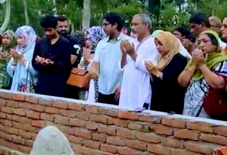 বিএনপি'র পক্ষ থেকে শিক্ষিকা মাহেরিন চৌধুরীর শোকসন্তপ্ত পরিবারকে সমবেদনা জ্ঞাপন