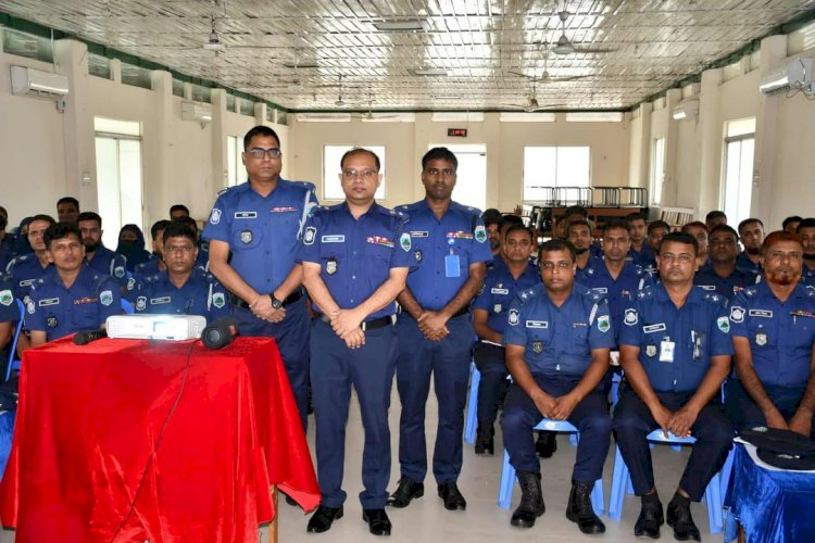 পাবনায় পুলিশের দক্ষতা ও সক্ষমতা বৃদ্ধি সংক্রান্ত প্রশিক্ষণ অনুষ্ঠিত।